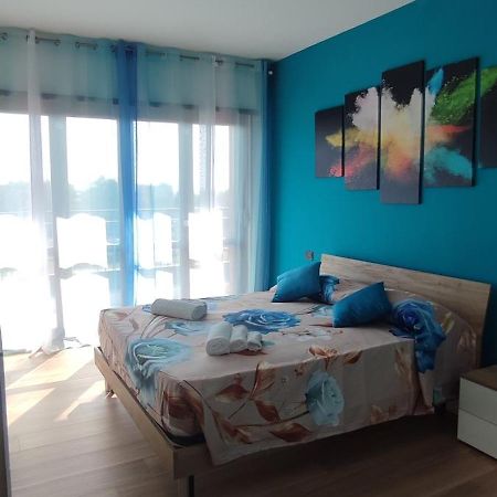 Love Home Apartament Near The Airport Фиумичино Екстериор снимка