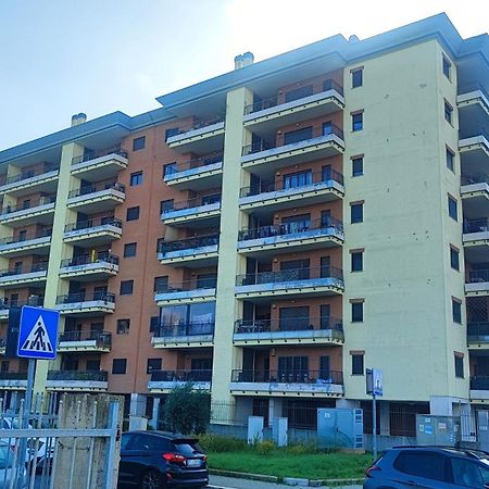 Love Home Apartament Near The Airport Фиумичино Екстериор снимка