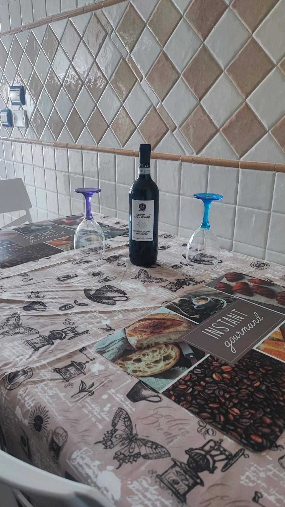 Love Home Apartament Near The Airport Фиумичино Екстериор снимка